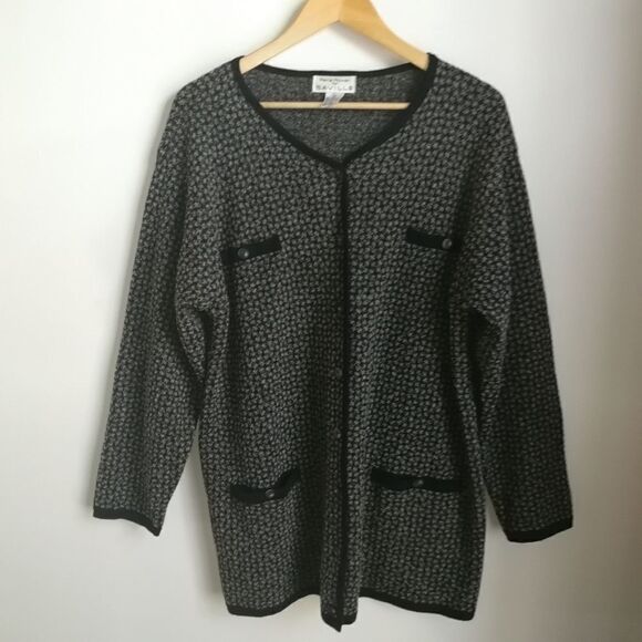 VINTAGE Grey Granny Preppy Wool Boucle Lambswool Long Cardigan Plus Size 1X - Picture 2 of 14